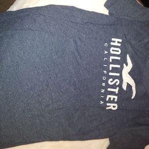 Hollister tshirt